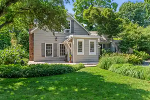 Extraordinary Rental Home in Southampton