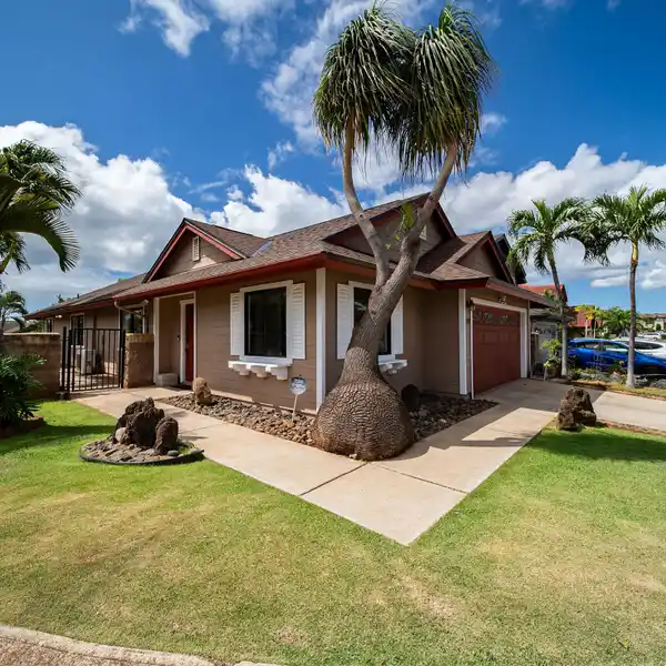 WELCOMING SINGLE-LEVEL HOME IN KAPOLEI