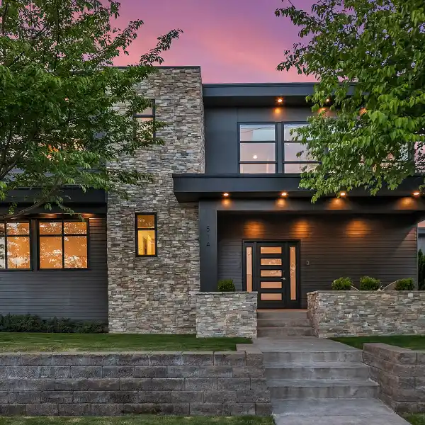 CONTEMPORARY ENTERTAINER WITH RESORT-LIKE AMENITIES