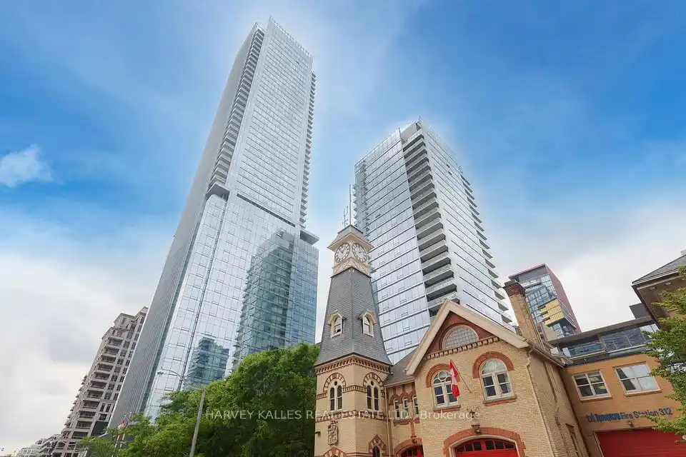 Cosmopolitan Jewel in Prime Location