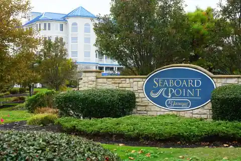 Top-floor End Unit in the Tides at Seaboard Point