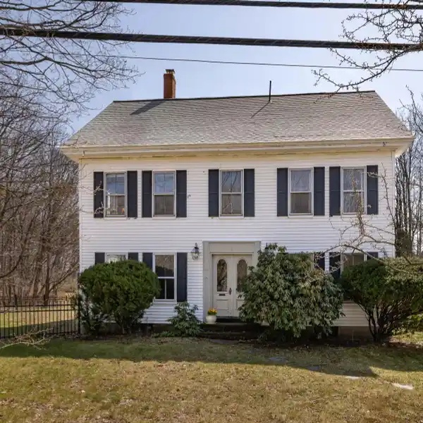 RENOVATED 1875 COLONIAL CLASSIC