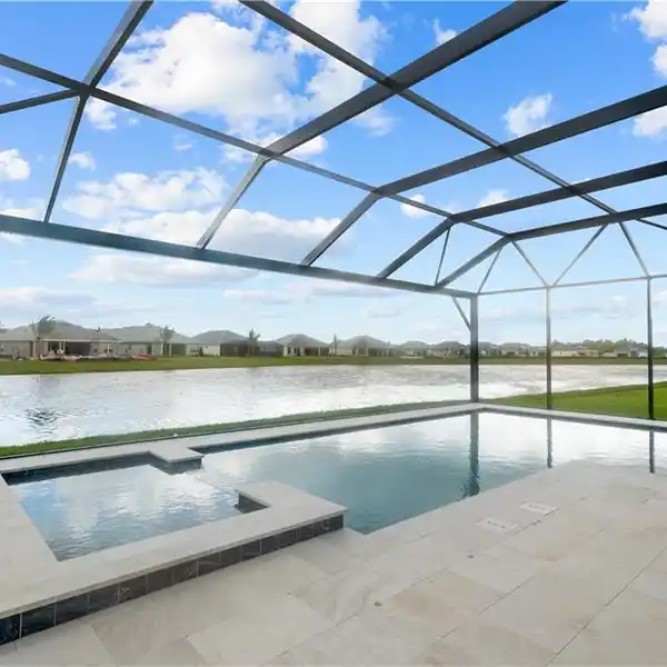 ULTIMATE SOUTHWEST FLORIDA LAKE LIFESTYLE