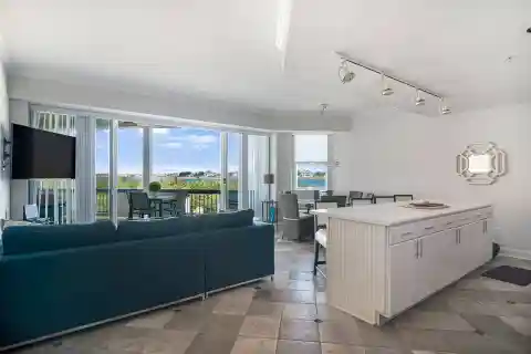 Spacious Westhampton Beach Two Bedroom Condo for Rent
