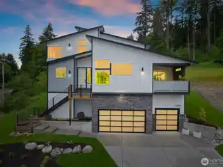 Elevated Rambler Living Just off the River