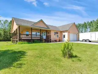 Beautiful Bungalow on 40 Scenic Acres