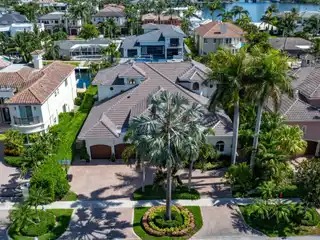 Deepwater Estate in the Desirable Lake Rogers Community