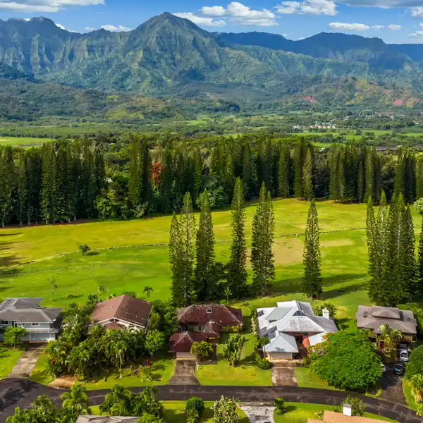 BEAUTIFUL HOME BACKING TO THE WOODS GOLF COURSE