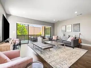 Gorgeous Three-Story Townhome in Oak Lawn