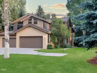 The Perfect Blend of Mountain Tranquility and Everyday Convenience