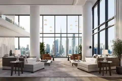 Luxury Residence in a Prime Location with Stunning Marina Views