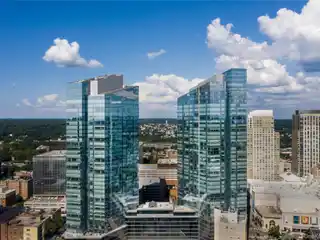 Beautiful High-Rise Luxury Home