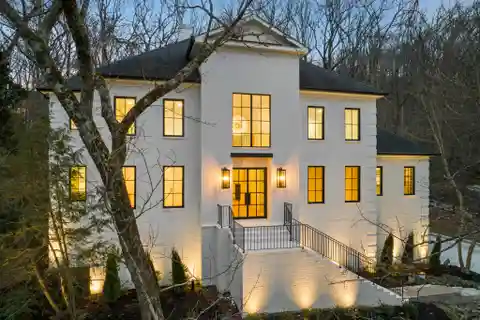 Spectacular Renovation in a Hot Location