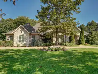 Gorgeous Home in Gated Sommerset Place