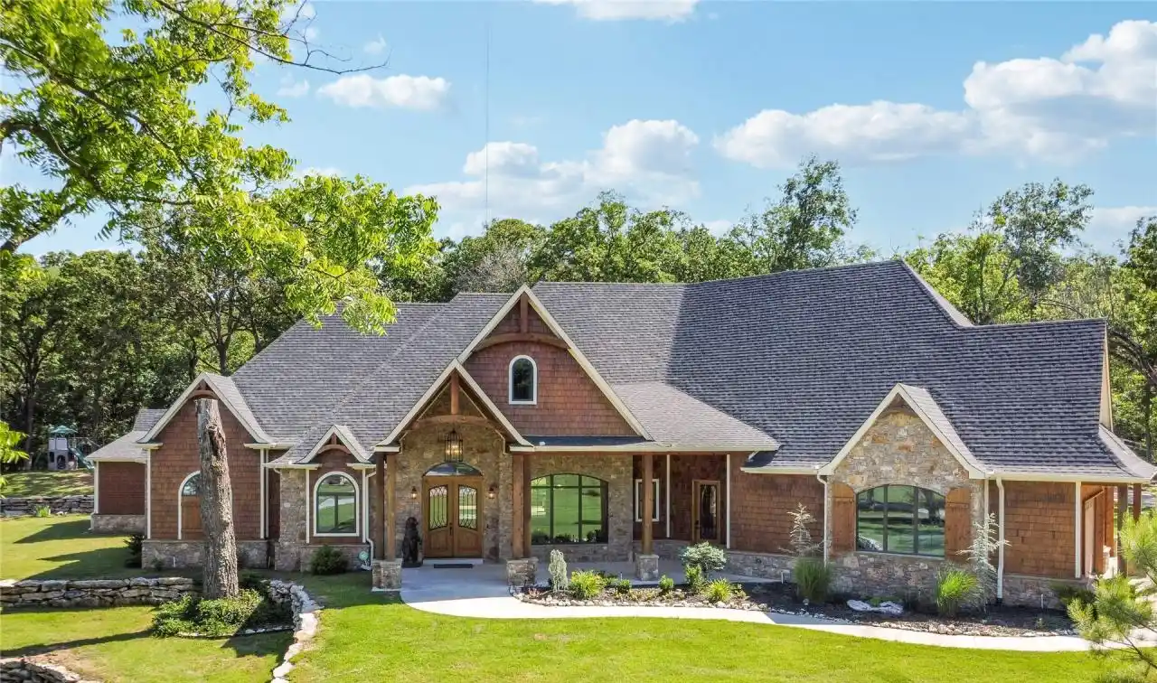 Breathtaking Lodge Estate