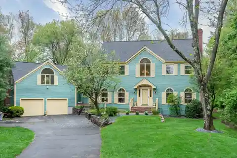 Beautifully Maintained Custom Colonial