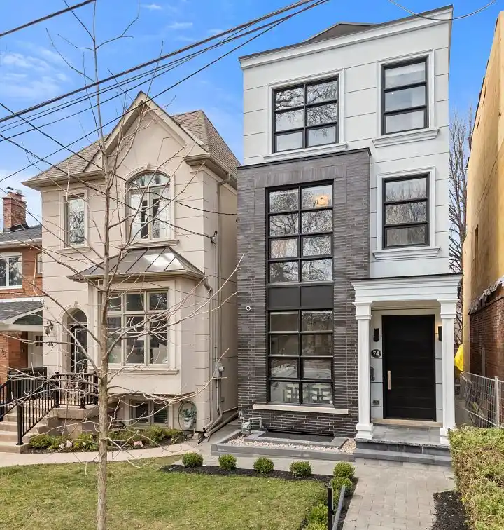 Luxury Living in Lawrence Park North