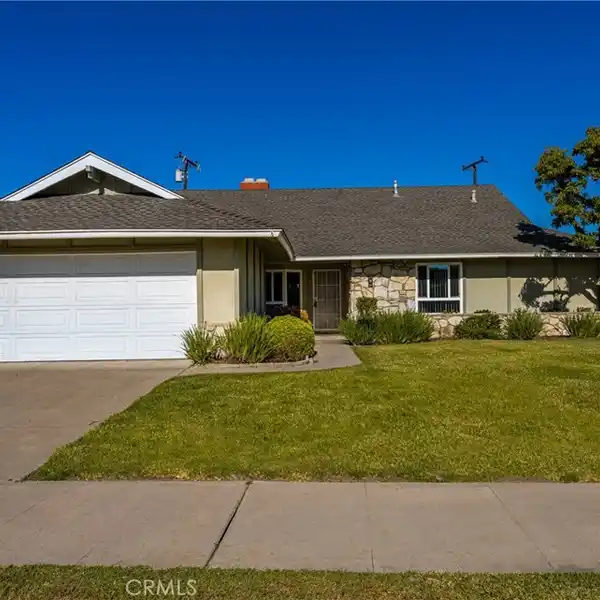 BEAUTIFULLY MAINTAINED AND VERY SPACIOUS HOME