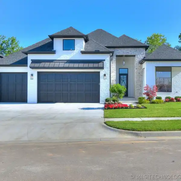 NEW CONSTRUCTION IN ESTATES AT RITZ HOLLOW