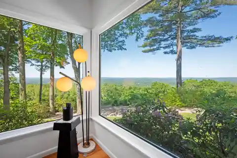 Magical Mid-century Modern with Amazing Views