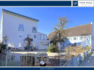 Two Houses for One Price: Single-family House and Guesthouse