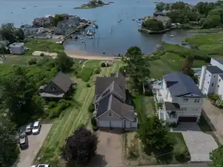 Direct Waterfront with Private Beach on Maltby Cove