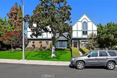 Beautifully Crafted Residence in Premier Kentwood
