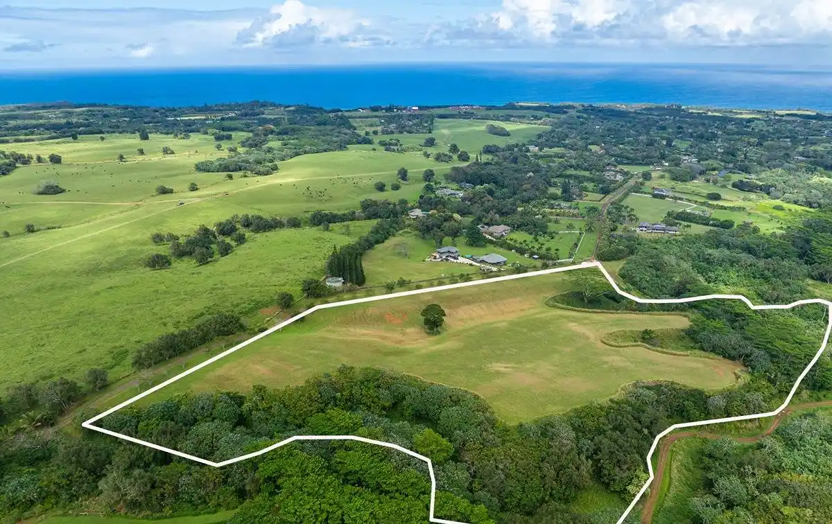 Pristine and Unique Acreage in Kilauea