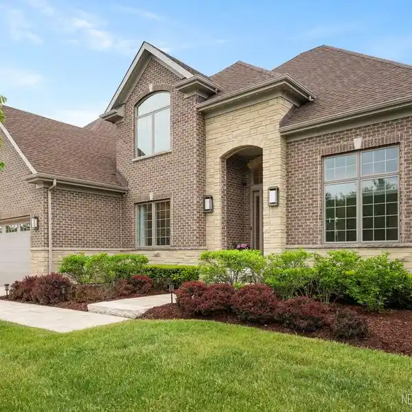 LUXURY LIVING REDEFINED