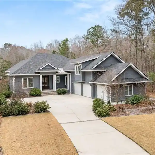 IMMACULATE UPGRADED HOME