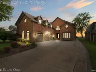 Anchor Bay Beauty with Luxe Lakefront Living