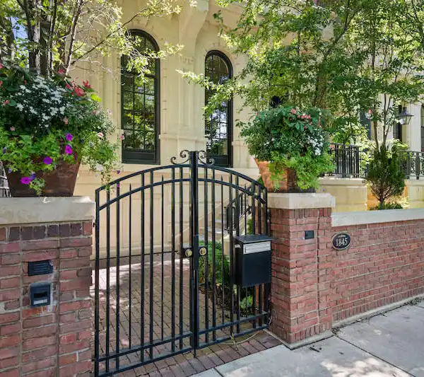 TIMELESS ARCHITECTURE ON A PREMIER LINCOLN PARK STREET