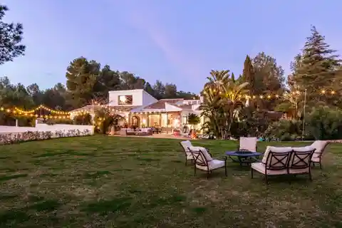 Mediterranean-Style Villa in a Privileged Setting