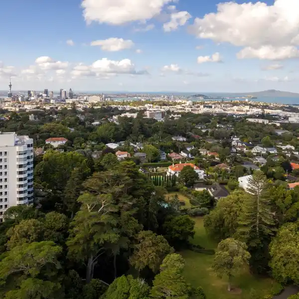 LOVELY APARTMENT WITH AMAZING VIEWS