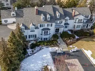 Elegant Yet Comfortable Lake Forest Home