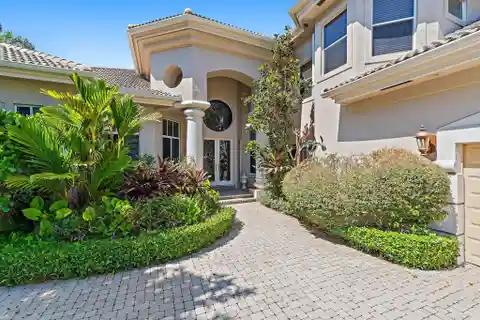 Elegant Pga Estate with Soaring Ceilings