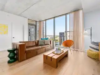 Stunning Corner Residence at Natiivo Austin