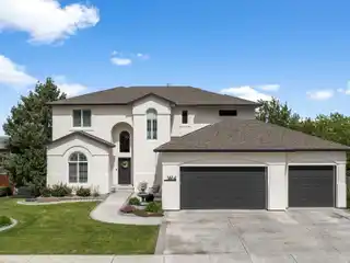 Dream Home in the Highly Sought-after Inspiration Estates