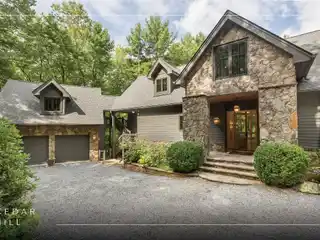 Newly Renovated Home with Big Sheepcliff Views