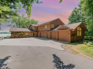 Elegant Living with Custom Lakefront Amenities