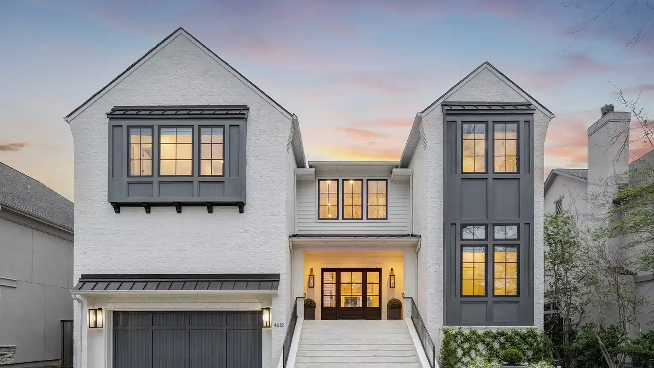 Exquisite Modern English Transitional Home
