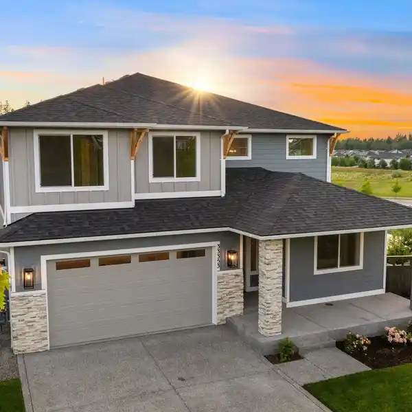 MOVE-IN READY HOME IN THE ENCLAVE