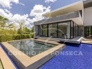 Expansive Home in Quinta Da Baroneza