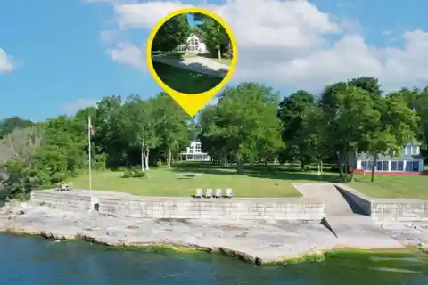 Stunning Lake Erie Waterfront with Endless Surprises