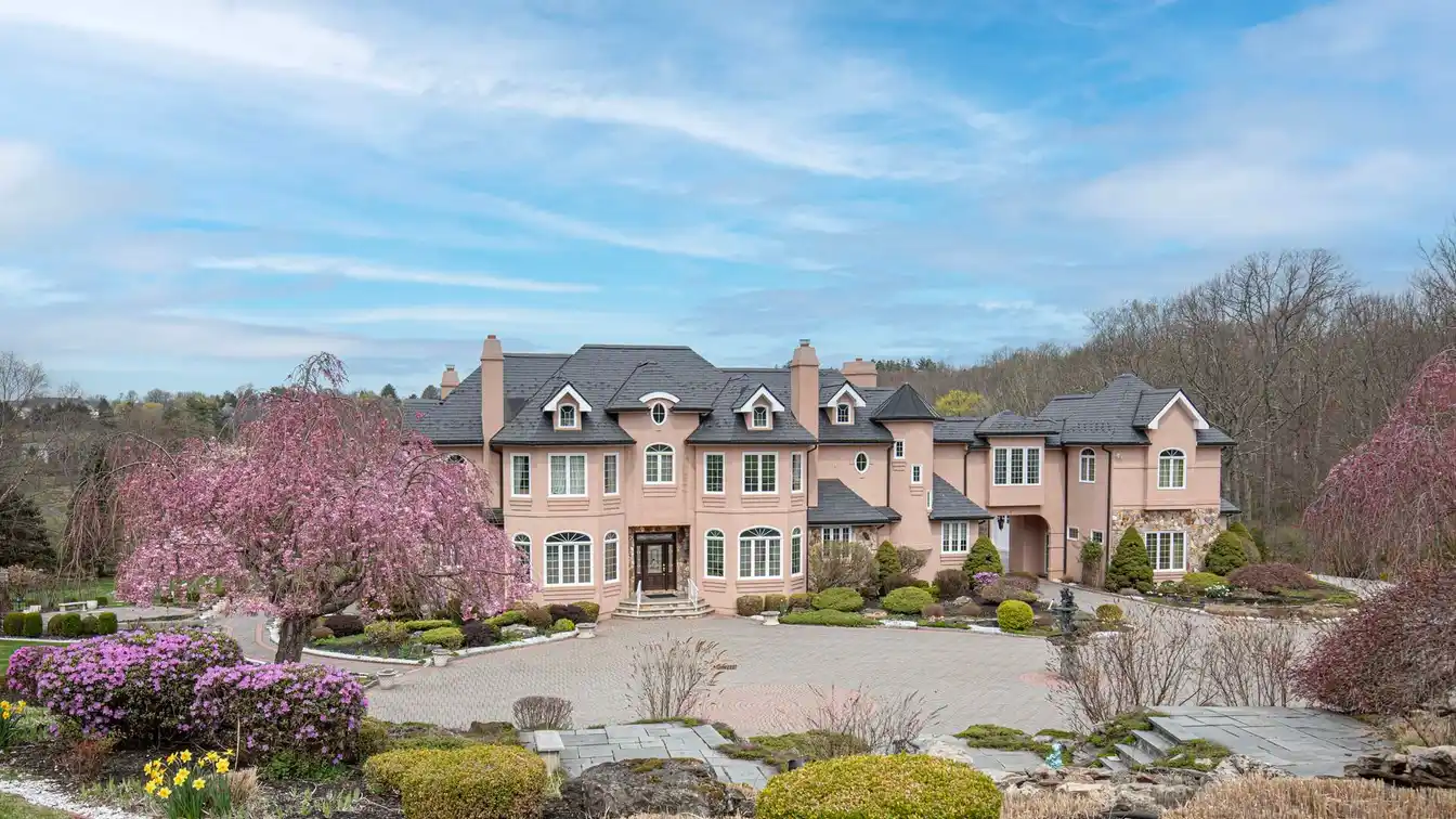 Grand Mendham Boro Estate