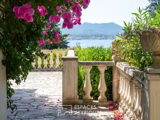 Provencal Style Villa with a Beautiful Sea View