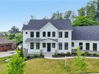 Beautiful Custom Home in Ehrman Farms
