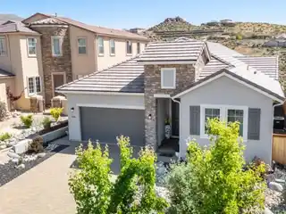 Tasteful Elegance with Panoramic Views