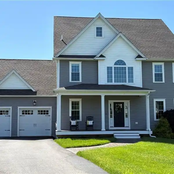 MODERN COLONIAL ON A BEAUTIFUL END LOT