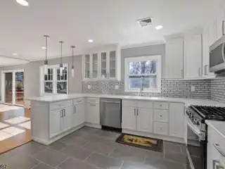 High Quality Modern Finishes in Stylish Home